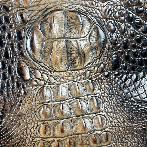 Luxurious Brahmin Brown Crocodile-Embossed Shoulder Bag long strap two handles - Picture 10 of 15